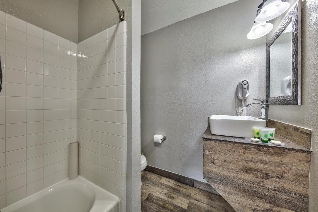 Hotel Lake Ridge